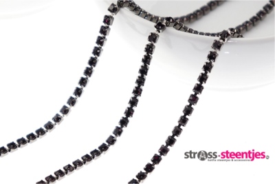 Strassketting 2.8 mm (SS10) Amethyst - Black Cup