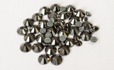 Hematite SS 6 Superior Glamour Hotfix steentjes (per 144 stuks)