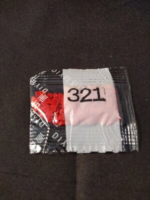 Diamond Painting - Losse vierkante steentjes kleurcode 321