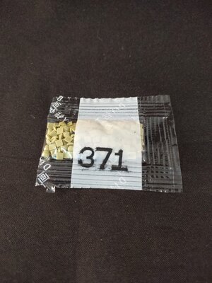Diamond Painting - Losse vierkante steentjes kleurcode 371