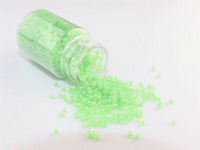 Rocailles kralen (2 mm) Glans Licht Groen (27 gram) per potje ROCP2036