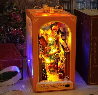 Book Nook - mini 3D wereld - Christmas Fantasy Celebration