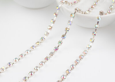 Strassketting 5 mm (SS24) Crystal AB - Silver Cup  (per meter)