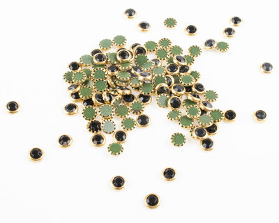 Hotfix Trim SS 16 Kleur Jet in Gold cup (per 144 stuks)