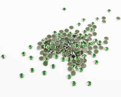 Hotfix Trim SS 16 Kleur Peridot in Silver cup (per 144 stuks)