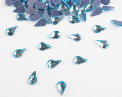 Druppel Vlak 8 mm Aquamarine Hotfix Rhinestones Figuren Superior Glamour (1010) AQUA