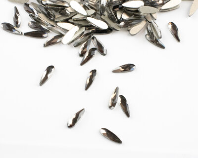 Druppel smal 8 mm Black Diamond Non hotfix Rhinestones figuren Superior Glamour (5006)BLD