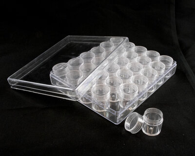 Opbergdoosje met 30 schroefdraadpotjes 13.6x16.2x4 cm