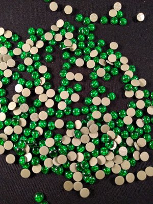 Hotfix Epoxy 4 mm Kleur Egaal Groen